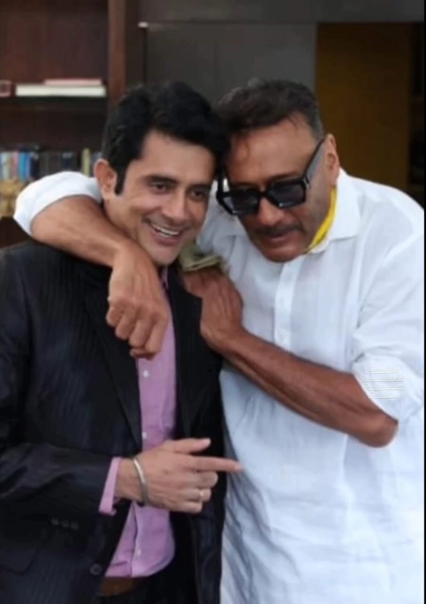 talkingbling's tweet image. Two leading men of showman Subhash Ghai Jackie Shroff who was debuted in Hero many years ago met actor Rajeev Bhardwaj in an event recently. Incidentally Rajeev is also chosen by Subhash Ghai for his television show Janaaki. 
.
.
.
.
#rajeevbhardwaj #jackieshroff #talkingbling