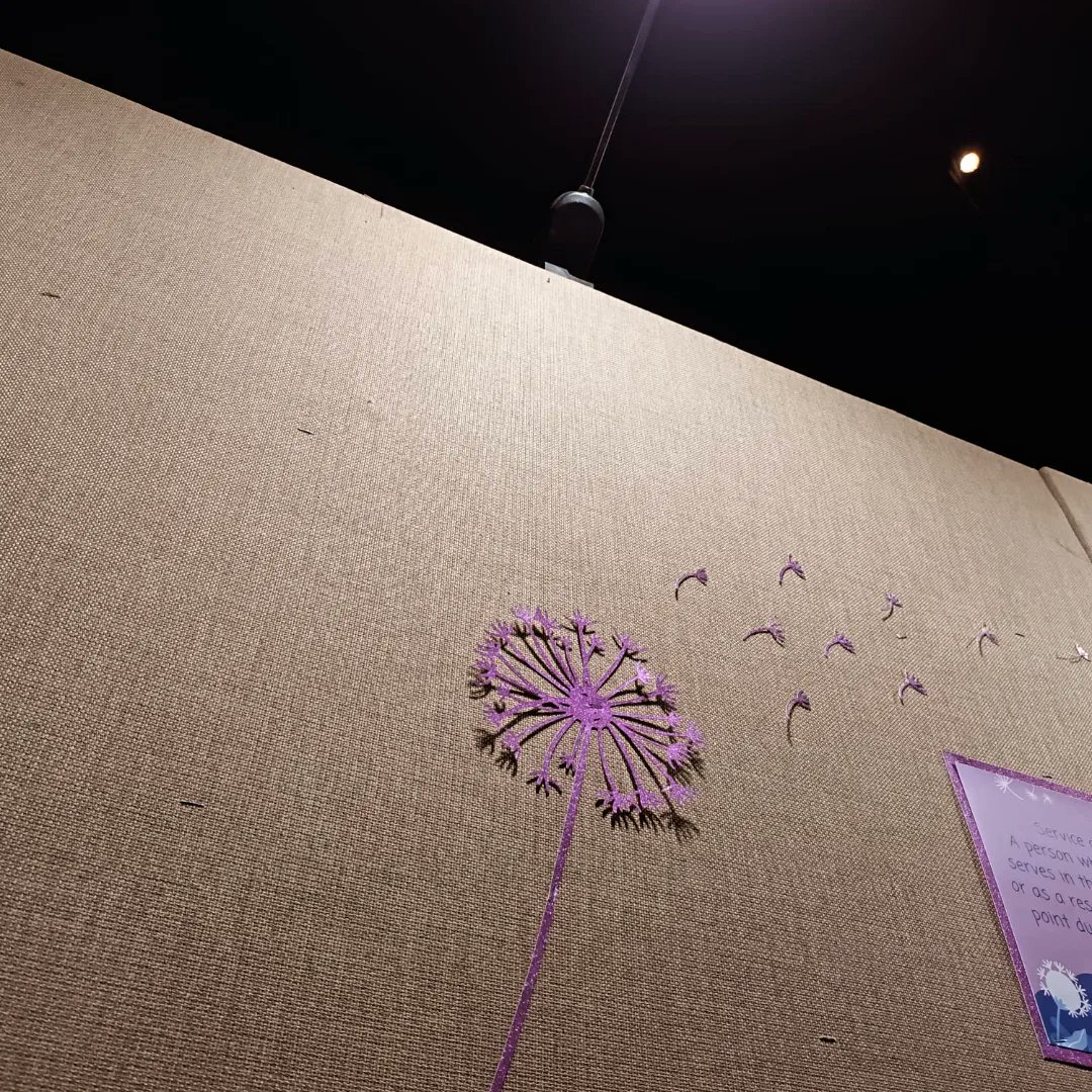 NYSCChampion's tweet photo. Another lovely afternoon @riponcathedral putting the finishing touches onto the 'Welcome to Our World' exhibition.  It features beautiful poppy artwork created by children across North Yorkshire.  It has been a joy to work on this project.  #poppies #dandelions #military https://t.co/AYFLkimZsf