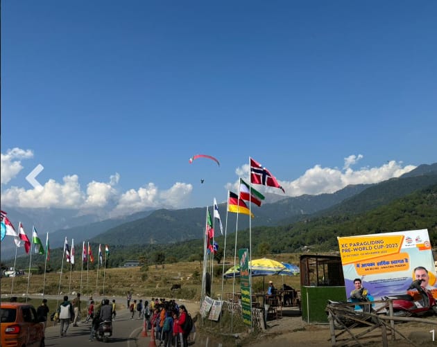sgpuri07's tweet photo. 💥US Paragliders Take the Lead on the First Day of Paragliding Pre-World 🏆Cup in Bir Billing 💥
#USparagliders #paragliding
#preworldcup #birbilling #himachal #TNR #thenewsradar
#HimachalPradesh
Read Full Article 👇
https://t.co/Xq50x7DHwY https://t.co/drDgiDXcTG