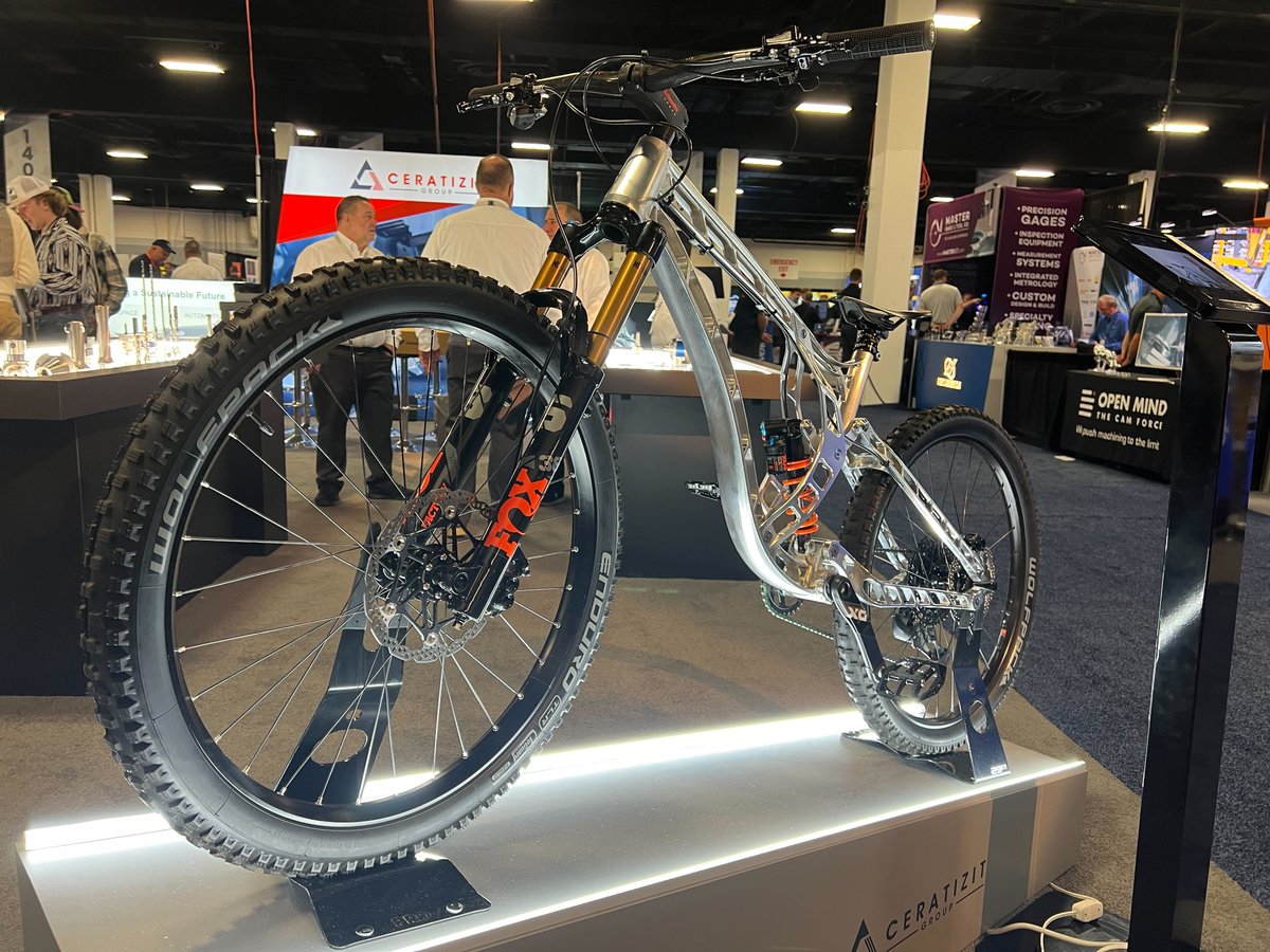 BOLTGROUP's tweet image. Chris Brown has been hanging out at @SOUTHTEC_Expo this week! Awesome seeing all of the innovations everyone is showcasing. #SOUTHTEC23 #smartmanufacturing #advancedmanufacturing #manufacturing #techinnovation #machining #tradeshow #aerospace #automotive #advancedmaterials