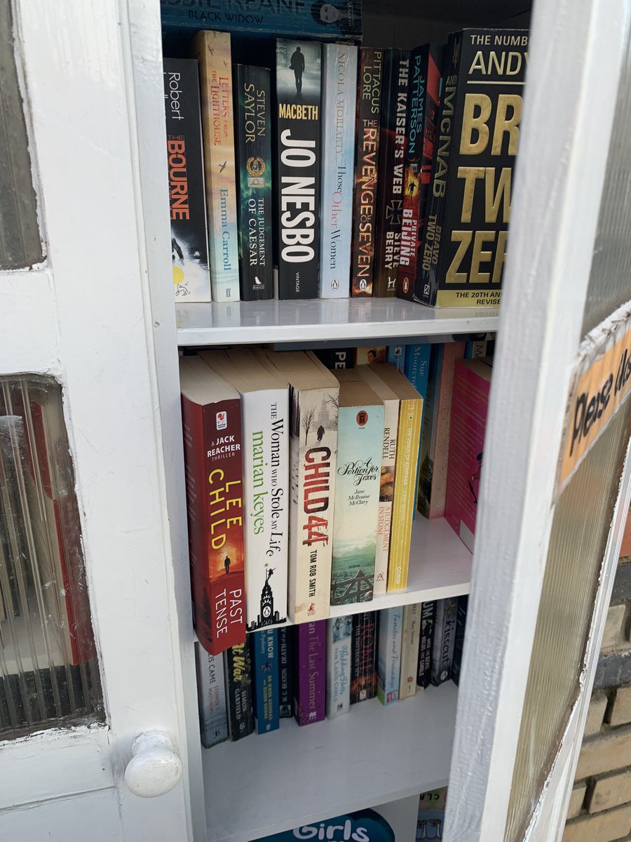 ValerieBarlow6's tweet photo. When you pop down to snoop in the #villagelibrary and spot one of your favourite authors books @SueMoorcroft 💙 https://t.co/5zKAEOoRGV