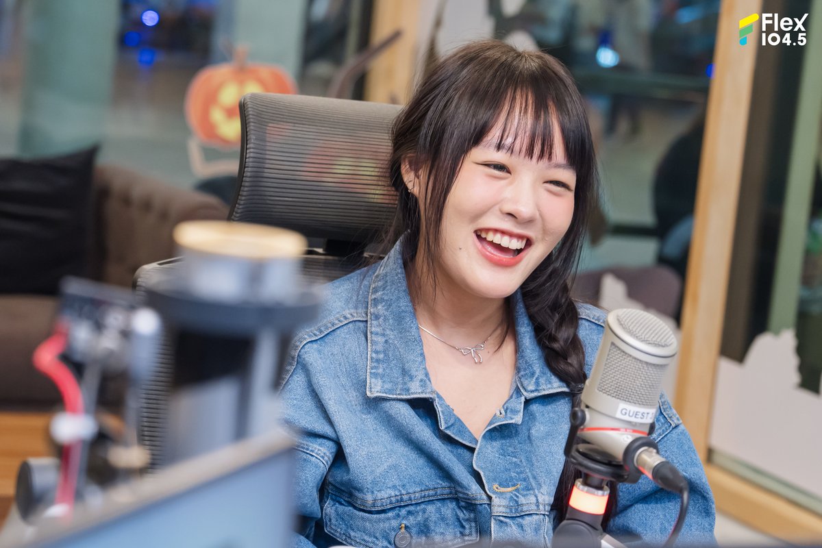 Flex_Connect's tweet photo. คืนนี้อยากนอนฝันดีกันมั้ย🥰 มาดู paiiinntt ที่รายการ Flex Talk ย้อนหลังได้ที่ https://t.co/UoykQ2SddR
#Flex1045xpaiiinnttเก็บไปฝัน
#เก็บไปฝัน #dreamabout #paiiinntt
#FlexTalk #FlexConnect #Flex1045 https://t.co/IVeJvop9vB