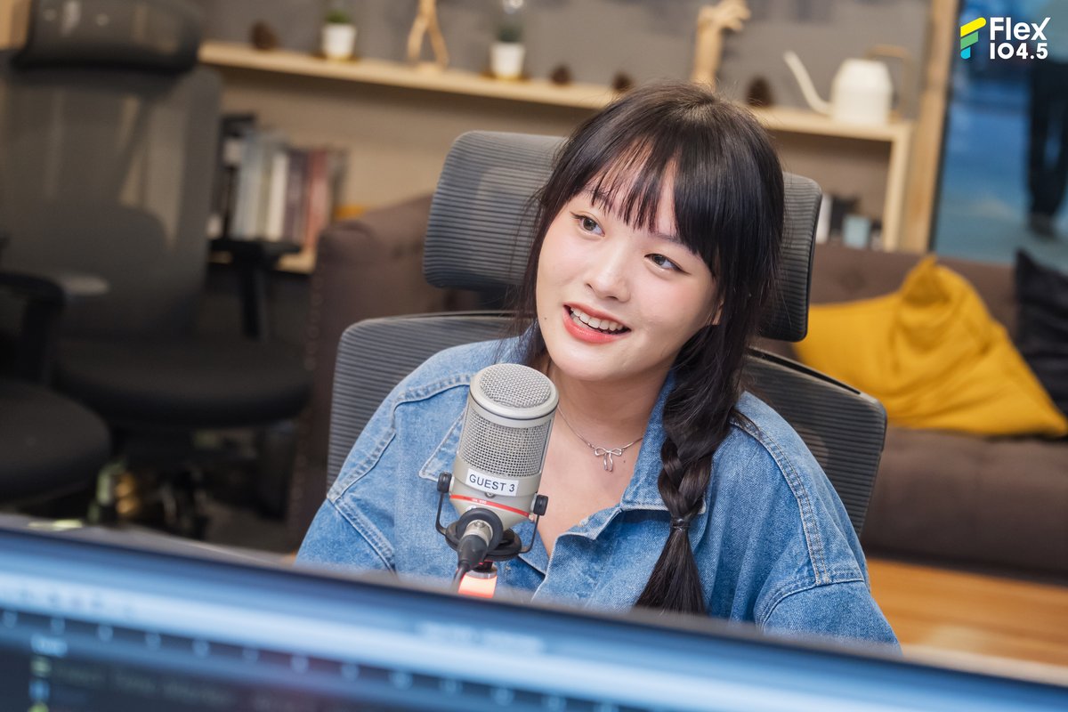 Flex_Connect's tweet photo. คืนนี้อยากนอนฝันดีกันมั้ย🥰 มาดู paiiinntt ที่รายการ Flex Talk ย้อนหลังได้ที่ https://t.co/UoykQ2SddR
#Flex1045xpaiiinnttเก็บไปฝัน
#เก็บไปฝัน #dreamabout #paiiinntt
#FlexTalk #FlexConnect #Flex1045 https://t.co/IVeJvop9vB