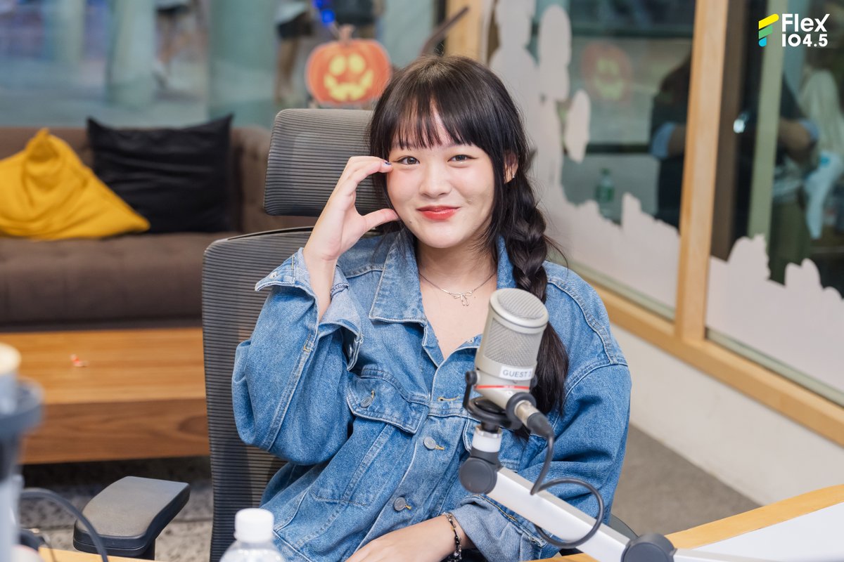 Flex_Connect's tweet photo. คืนนี้อยากนอนฝันดีกันมั้ย🥰 มาดู paiiinntt ที่รายการ Flex Talk ย้อนหลังได้ที่ https://t.co/UoykQ2SddR
#Flex1045xpaiiinnttเก็บไปฝัน
#เก็บไปฝัน #dreamabout #paiiinntt
#FlexTalk #FlexConnect #Flex1045 https://t.co/IVeJvop9vB
