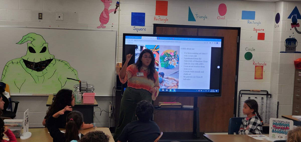 MeikkaJ's tweet photo. HAPPENING NOW:  Artist Elizabeth Umanzor teaches @crenshawcubs 4th graders about mural art.... Sponsored by CFP and Houston Loves Teachers.   These students will join her in creating a mural wall at our school.  #CubCountry #BuildACub https://t.co/8i1piBg3DP