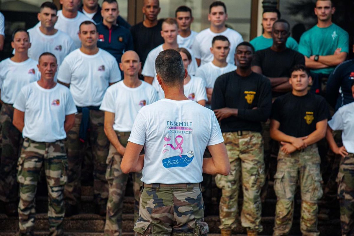 68eRAA_CDC's tweet photo. Belle séquence de cohésion ce matin au régiment autour d’une cause fédératrice #octobrerose. Ensemble, et grâce au soutien de notre partenaire @mutuelleuneo, participons à ce combat contre la maladie. Clôture de la cagnotte dans 4 jours! https://t.co/rx4TIKMNMO https://t.co/sbIP3l4Yuo