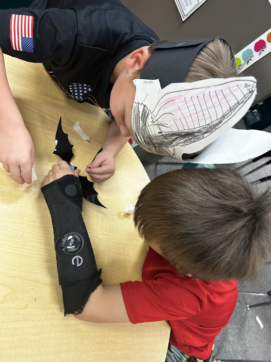 Bat Cave Day STEM challenge:

Materials: 
Bat
Ribbon 
Piece of drinking straw 
3 pieces of tape 
And a partner 

You must make the bat fly! 
But how? 🦇🧐 <a href="/CENT_Tweets/">Centennial Panthers</a> #firstgrade