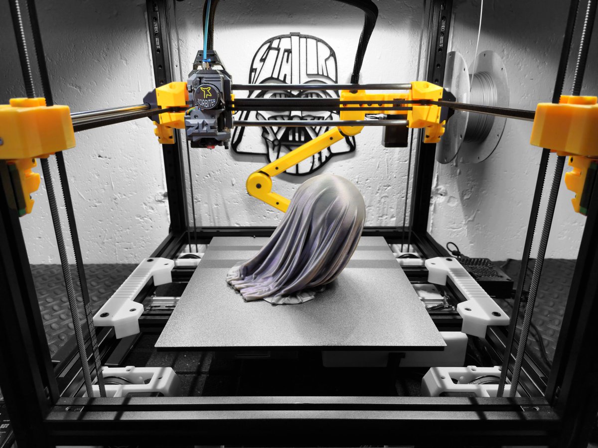 PrintedVisionz's tweet photo. Invisible move cloth ball by @3dHonza found on @Cults3D. Printed with @Polymaker_3D Polylite starlight mercury pla on the @zaribocom level cube. #3Dprinting #3dprint #3dprinted https://t.co/0NsqKjJS1E