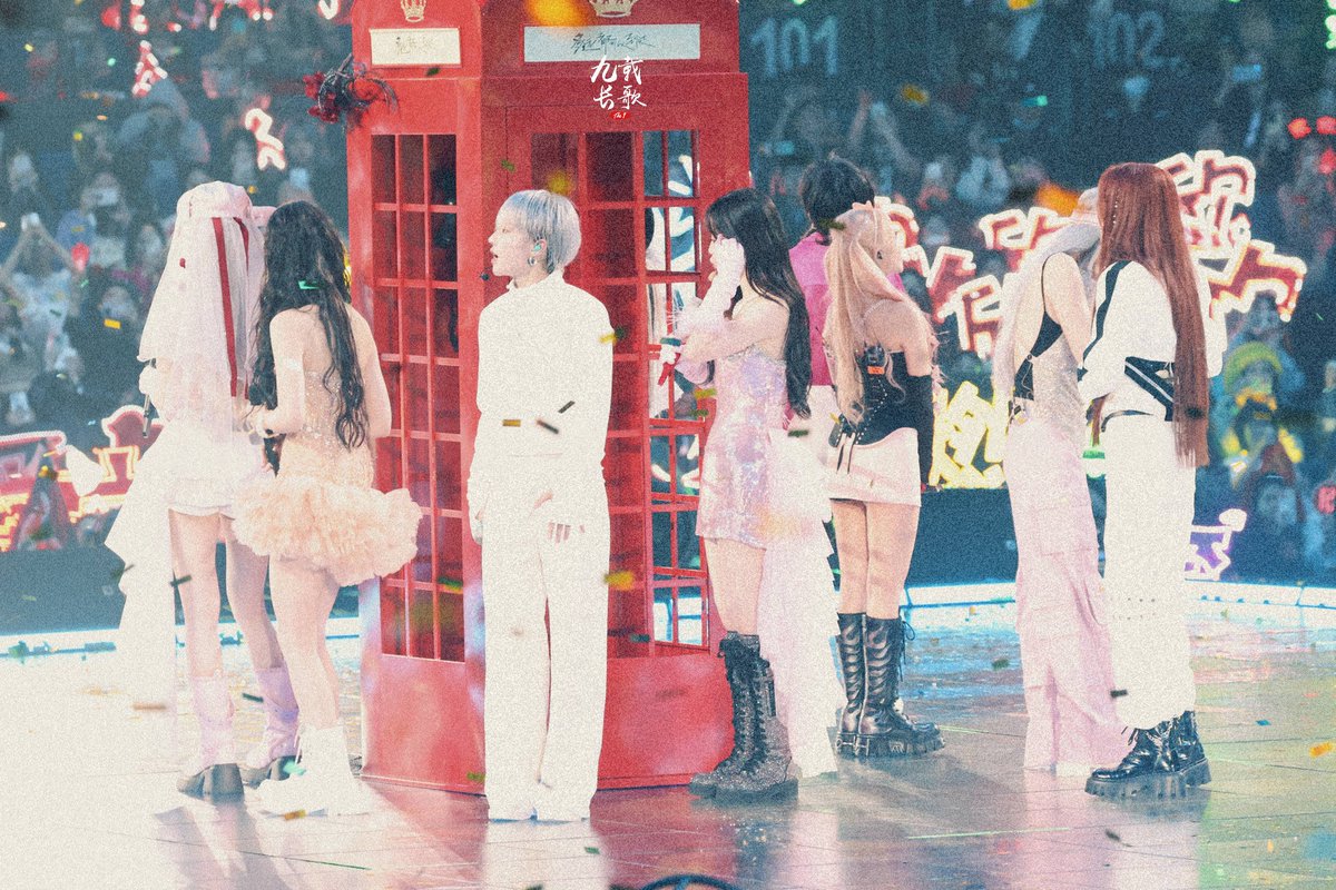 luvyuyan's tweet photo. 231027 #The9GraduationConcertDay1 

คงจะคิดถึงภาพนี้ไปอีกนาน 

#The9 #LiuYuxin #Yushuxin #Xujiaqi #Yuyan #XieKeyin #Anqi #zhaoxiaotang #kongxueer #lukeran 
cr 九载长歌·THE9 https://t.co/vskJTqs2ga