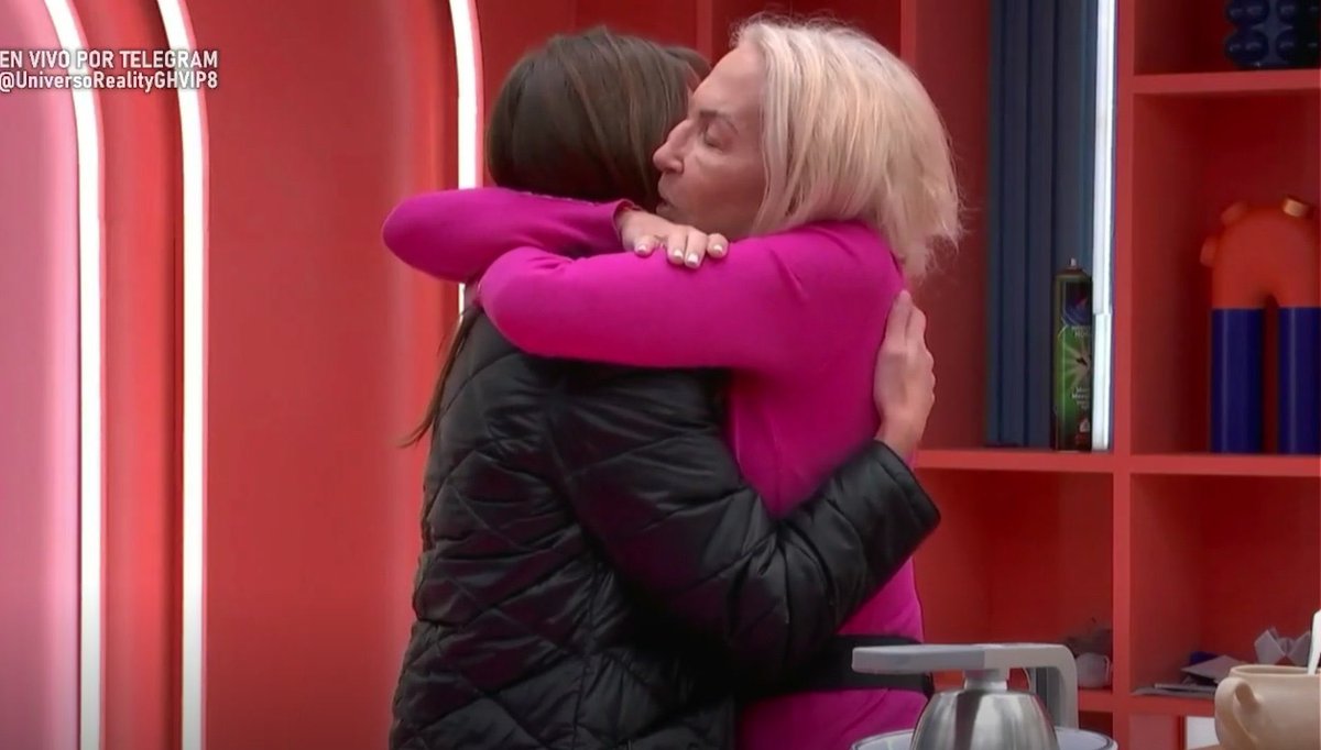 adarauva's tweet image. Pues muy por Laura aquí todo se reconoce y también por Jessica.

Avilés a la calle cuando salga.

#GHVIP270