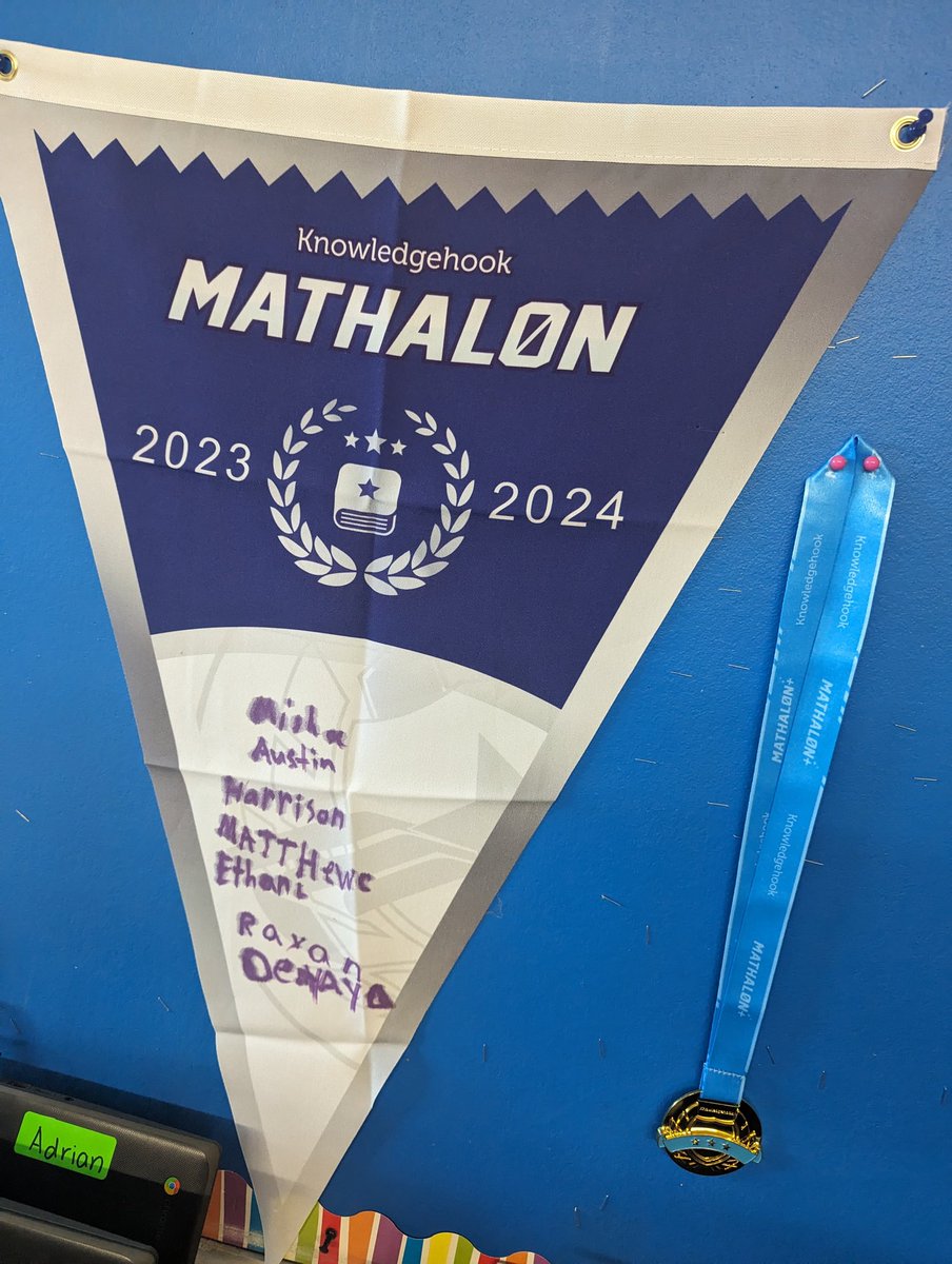gillisgreen205's tweet photo. Congratulations to our first group of @knowledgehook #halfmathalon achievers &amp; our first #fullmathalon recipient! Way to go! Keep working on those math missions everyone! 😊 https://t.co/HFzM53rHvu