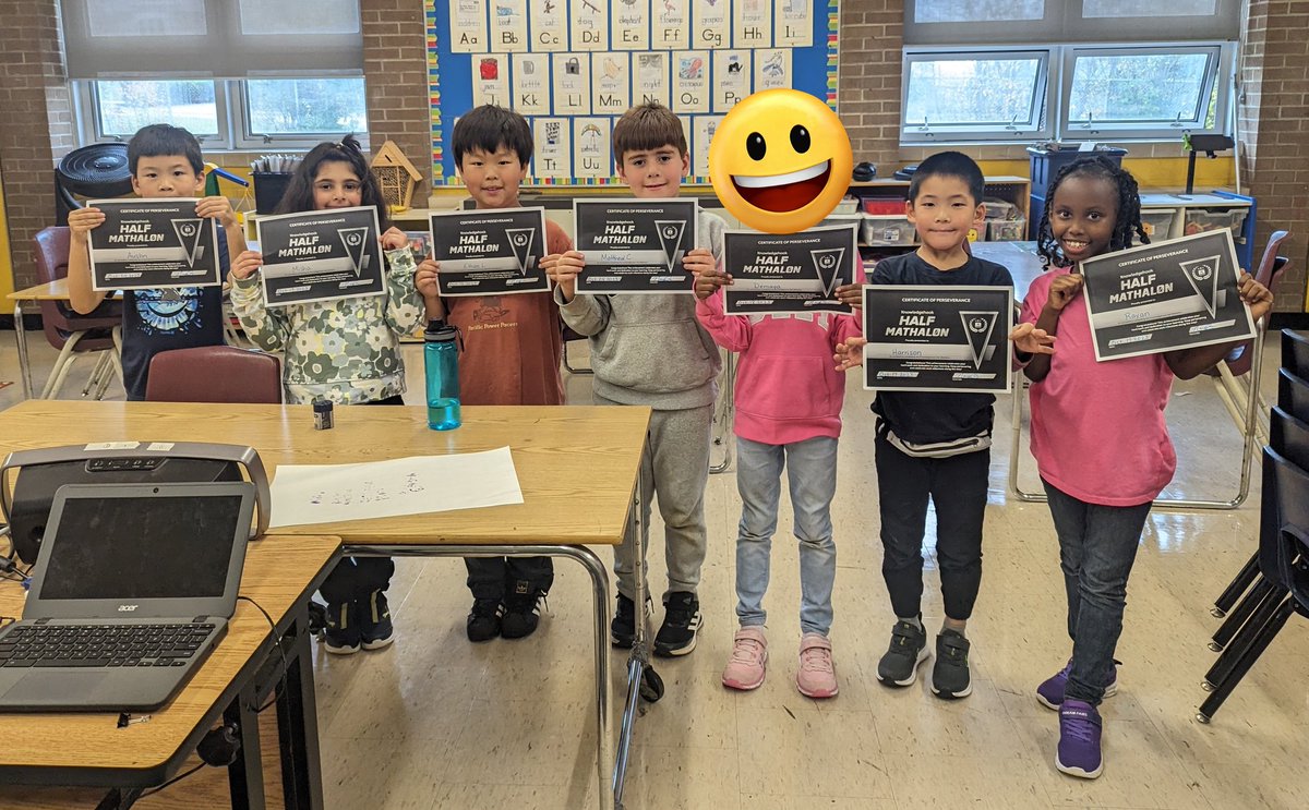 gillisgreen205's tweet photo. Congratulations to our first group of @knowledgehook #halfmathalon achievers &amp; our first #fullmathalon recipient! Way to go! Keep working on those math missions everyone! 😊 https://t.co/HFzM53rHvu