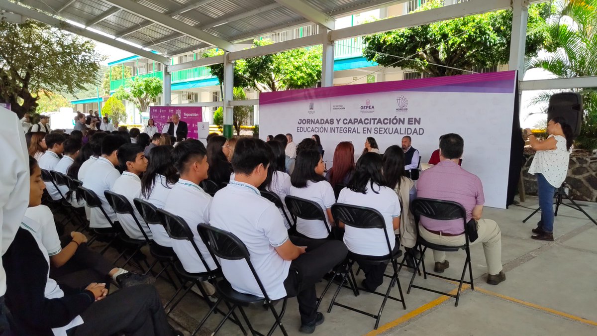 Como parte de las actividades del subgrupo de educación integral en sexualidad y capacitación del Grupo Estatal de Prevención del Embarazo Adolescente, la <a href="/SEM_Morelos/">Secretaría de Educación Morelos</a> inauguró la Tercera Jornada de Capacitación en el plantel Tepoztlán del <a href="/Conalep_Morelos/">Conalep Morelos</a>.