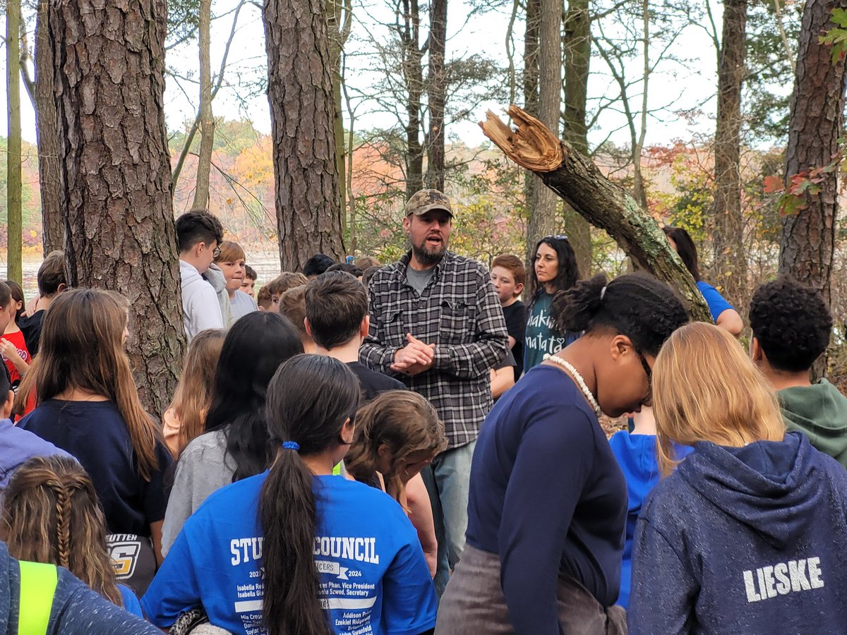 peters_ted's tweet photo. Sixth grade students visited Operation Safe Haven over the past two days in order to kick start their Tiny House year-long cross-curricular activities. #reutterrocks @franklintwpsch https://t.co/FAtj7K25TZ