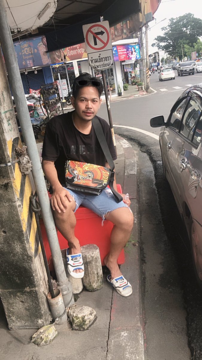 KirRaeng's tweet photo. กลางคืนมันเหงา😈 #ศรีสะเกษ https://t.co/dvX6DFvDDl