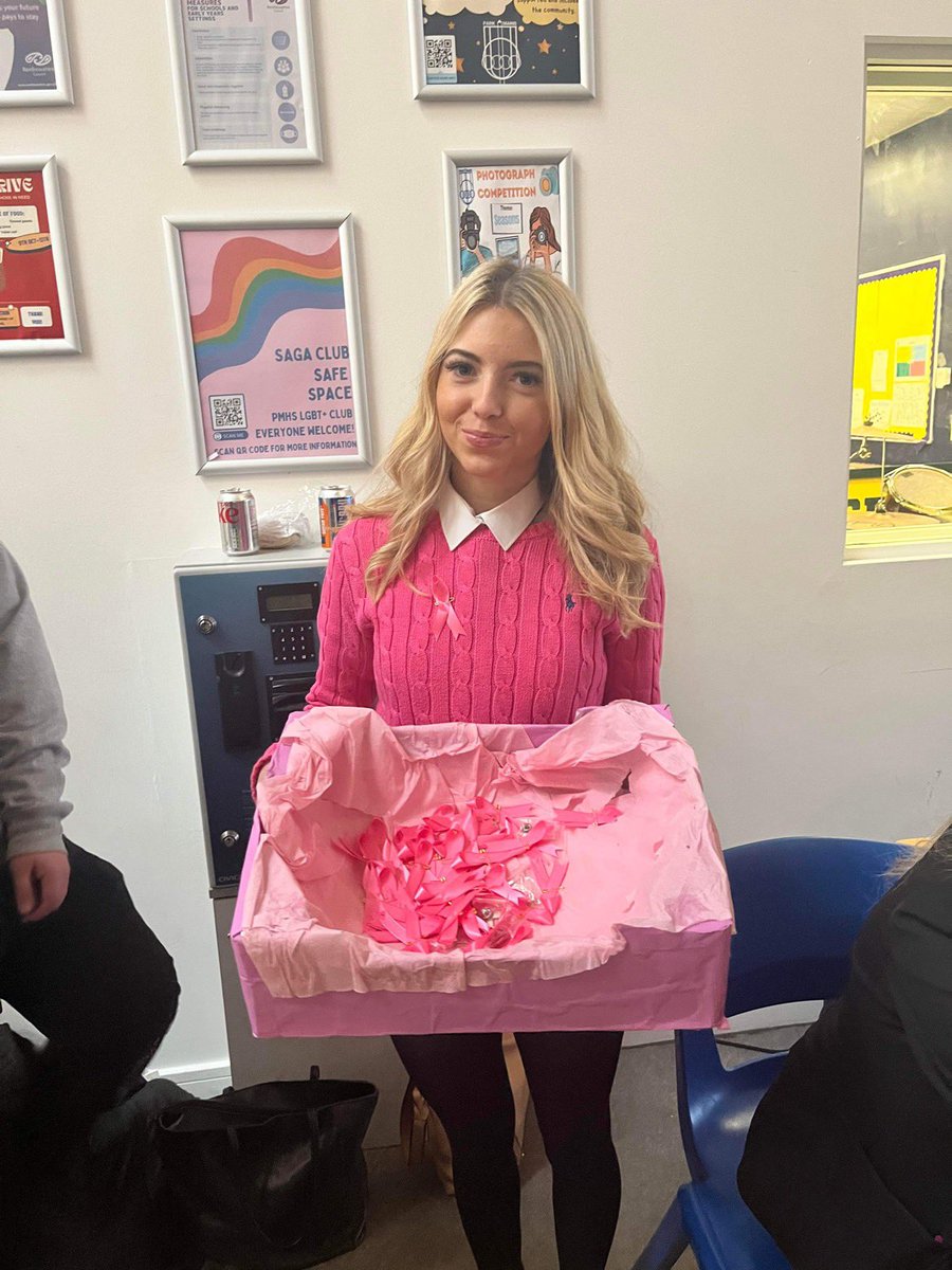 theparkmains's tweet photo. Our S5/6 PDA class have been raising money for Breast Cancer Awareness month. Today we had a Wear it Pink day, bake sale, sold ribbons and badges and did some face painting! Well done 🎀👏🩷 https://t.co/BQmaVlt3bR