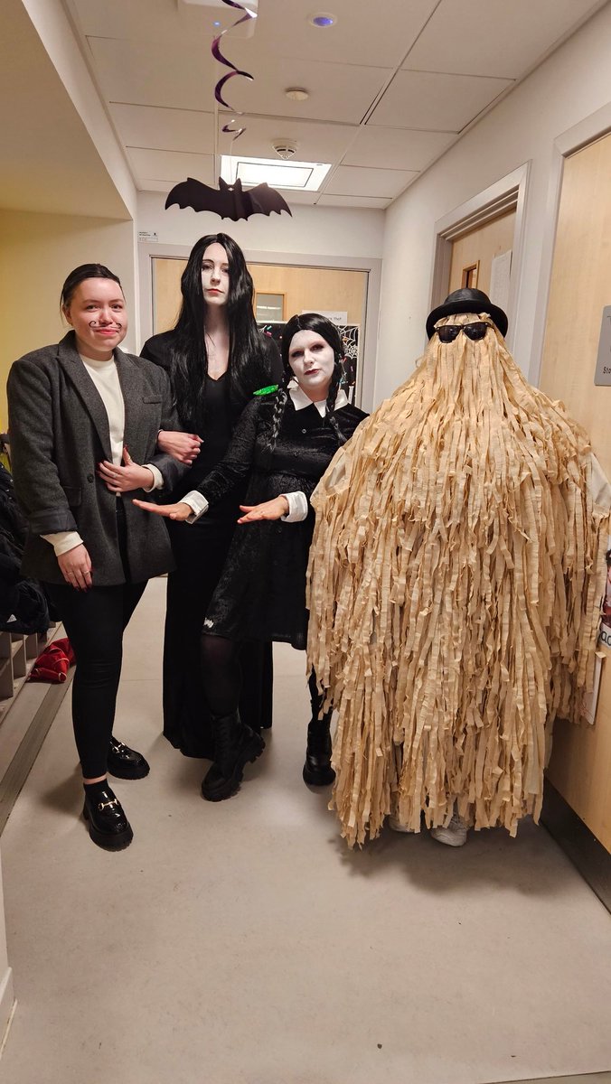 WhatriggsECC's tweet photo. Team Whatriggs does Killieween 🎃🎃🎃 https://t.co/Iqf9KuXmld