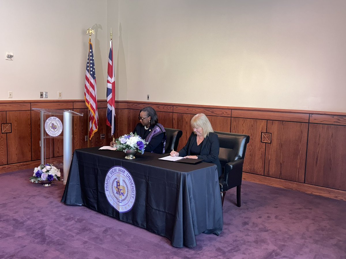 PVAMU_Pres's tweet photo. A significant moment for @PVAMU &amp; London Metropolitan University as we signed a MOA today creating a cohesive, international platform for on-going collaboration between our two universities.
#ExcellenceLivesHere https://t.co/Sqbc7NFtA3