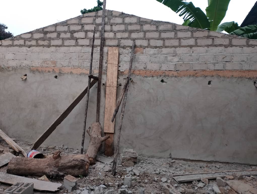 T_Fi_Three_P's tweet photo. More speedy progress! Roofing and tiling start next week. https://t.co/rH7VaIanMz