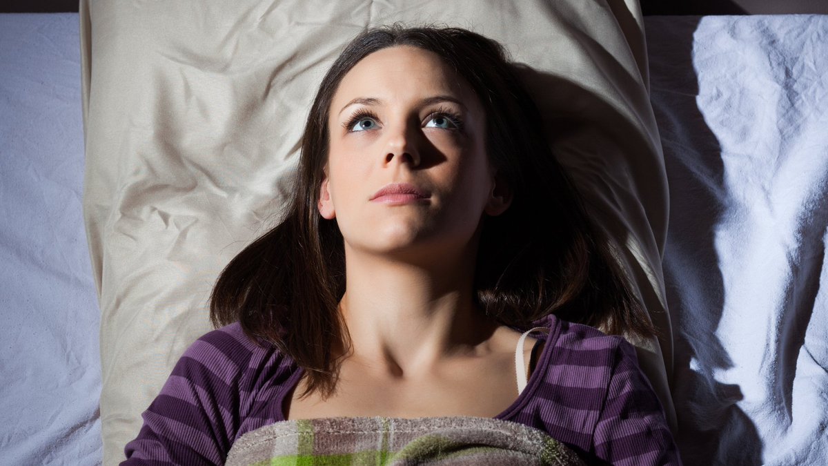 TheCoachBryant's tweet photo. Check out my latest article: How To Deal With A Poor Nights  Sleep 😩https://t.co/FKGYHBjQ50 via @LinkedIn #sleepproblems #movingforward  😴💤 https://t.co/Zkp0HSDgCo