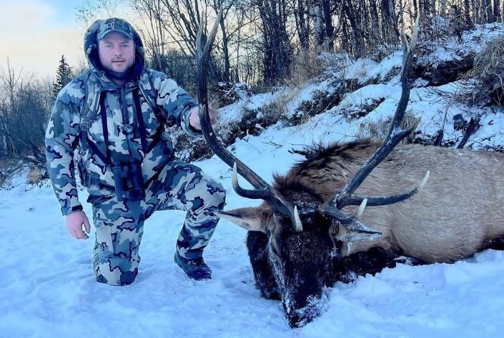 empirehunting09's tweet photo. Venture into the wild, where every heartbeat counts. 🌲🔫 Embrace the call of the wild with respect and precision. #HuntersLife #NatureAdventures #WildernessHunting #OutdoorPursuits https://t.co/8gTI9YfcNz