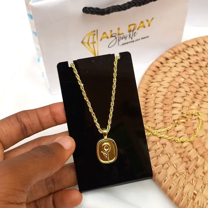 Allday_sparkle's tweet photo. N2000
Shop here 
https://t.co/Y2nRxO8R8b https://t.co/KlT2cFYZ4v