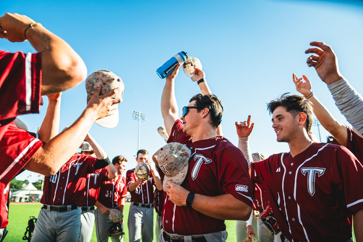 NCAABaseball's tweet photo. Brotherhood.

#NCAABaseball x 📸 @TroyTrojansBSB 
https://t.co/BZLtGKCTaX