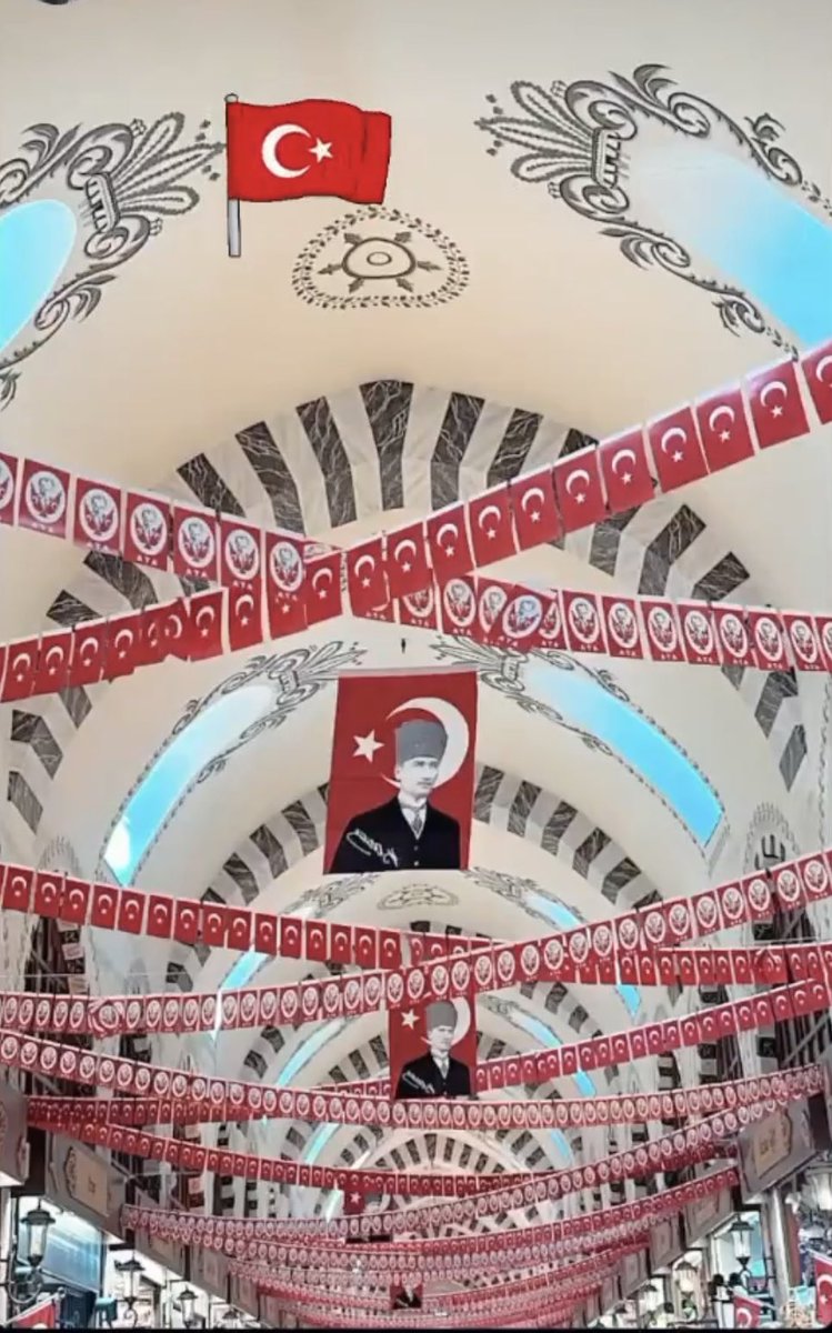MeriDeveci's tweet photo. Bayramlar bir baska guzeldir orada:Kapalicarsi
#grandbazaar #Cumhuriyetimizin100YılıKutluOlsun https://t.co/Swcid0ZncH