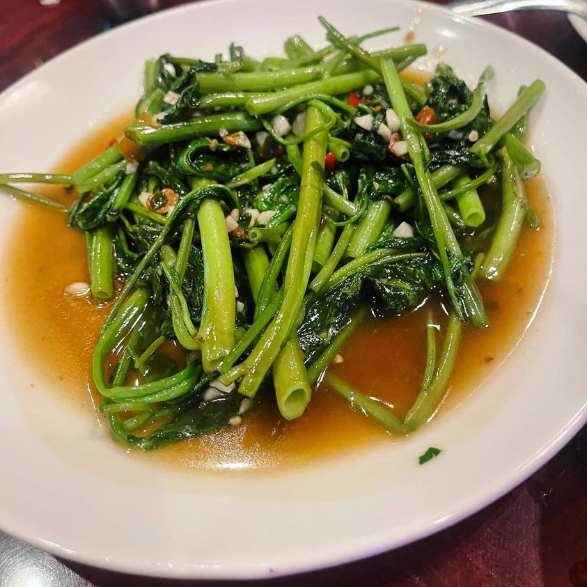 BalamaoBoston's tweet photo. PAD PAK BOONG : [ผัดผักบุ้งไฟแดง]
Wok fried morning glory. Can be not spicy 📷.
Order online: https://t.co/91MTkwygQP
(617) 992-6442
433 Washington Street, Brighton, MA 02135

#PadPak #padpakboong #balamao #thaicousine📷 #thairestaurantinboston #boston #brighton #thaipas https://t.co/5ssOQNZMN5