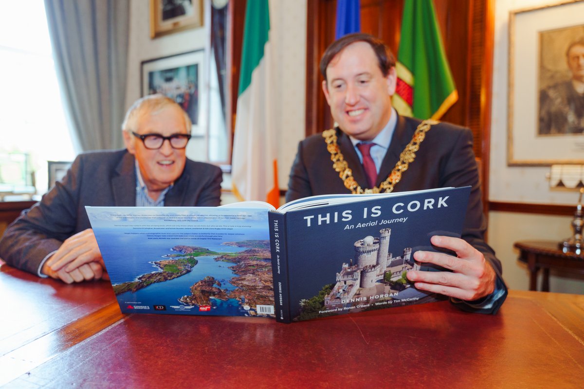 MercierBooks's tweet photo. 📸 Dennis Horgan unveils 'This Is Cork' book to Lord Mayor Cllr. Kieran McCarthy! The must-have gift for Cork enthusiasts is available in stores from next week. Ronan O'Gara says, 'These photos capture my home place of Cork in all its glory.' #Cork #ThisisCork #CorkJazz https://t.co/a94HUifIJ5