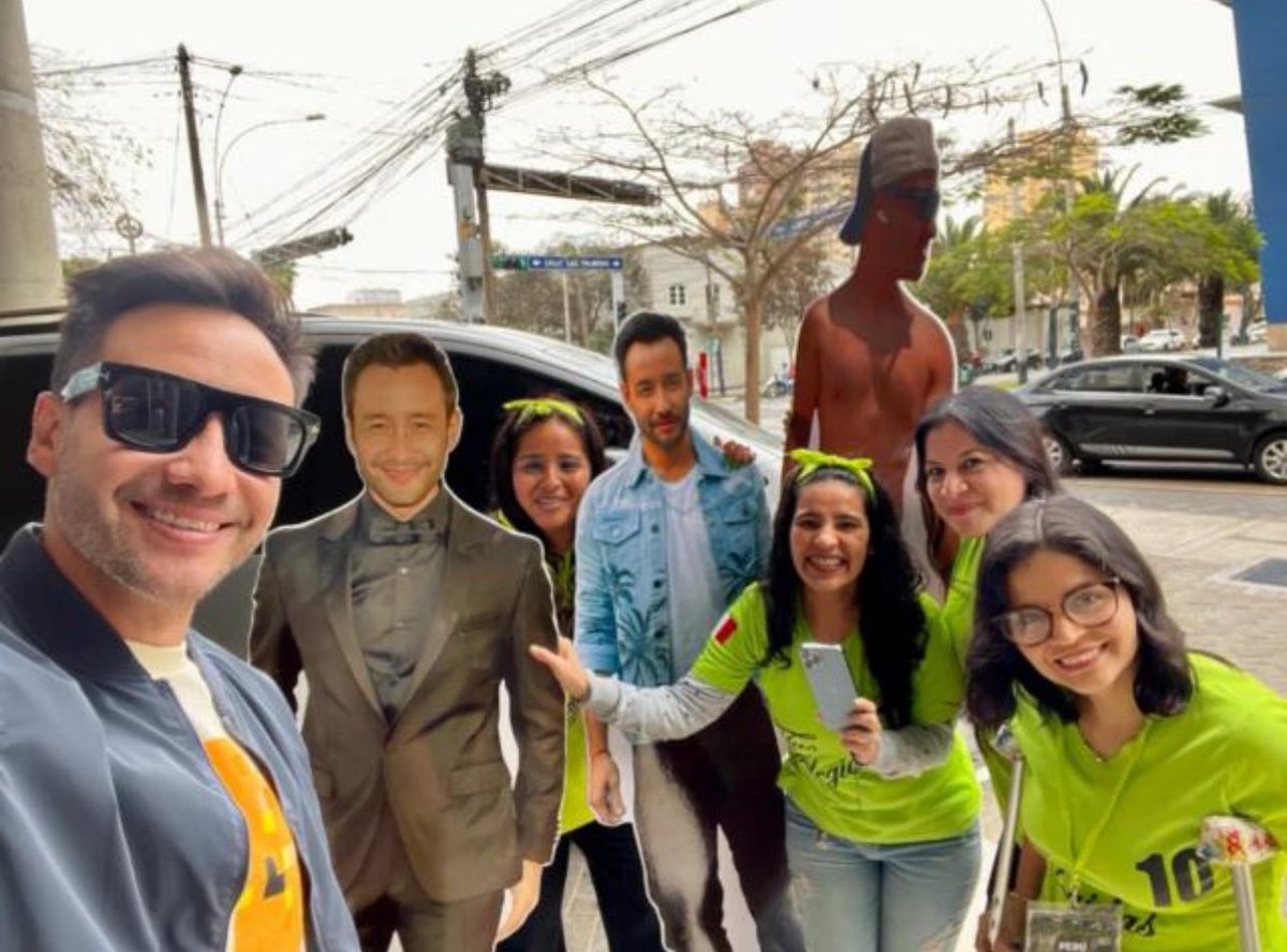 MirituzLittrell's tweet photo. @LucianoPereyra buenos días LU aquí por Lima extrañándote , te dejo un recuerdo de tu visita en Lima @PurizacaYuriko @Angelacolan81 @RitaColan 💚💚💚🇵🇪🇵🇪🇵🇪 https://t.co/0TIuEUnGjF