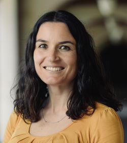 BREAKING: SIEPR Senior Fellow/Steering Committee Member @maya_rossin is winner of the Elaine Bennett Research Prize, awarded annually to honor outstanding research in any field of economics by a woman not more than 10 years beyond her Ph.D. Congratulations, Dr. Rossin-Slater!