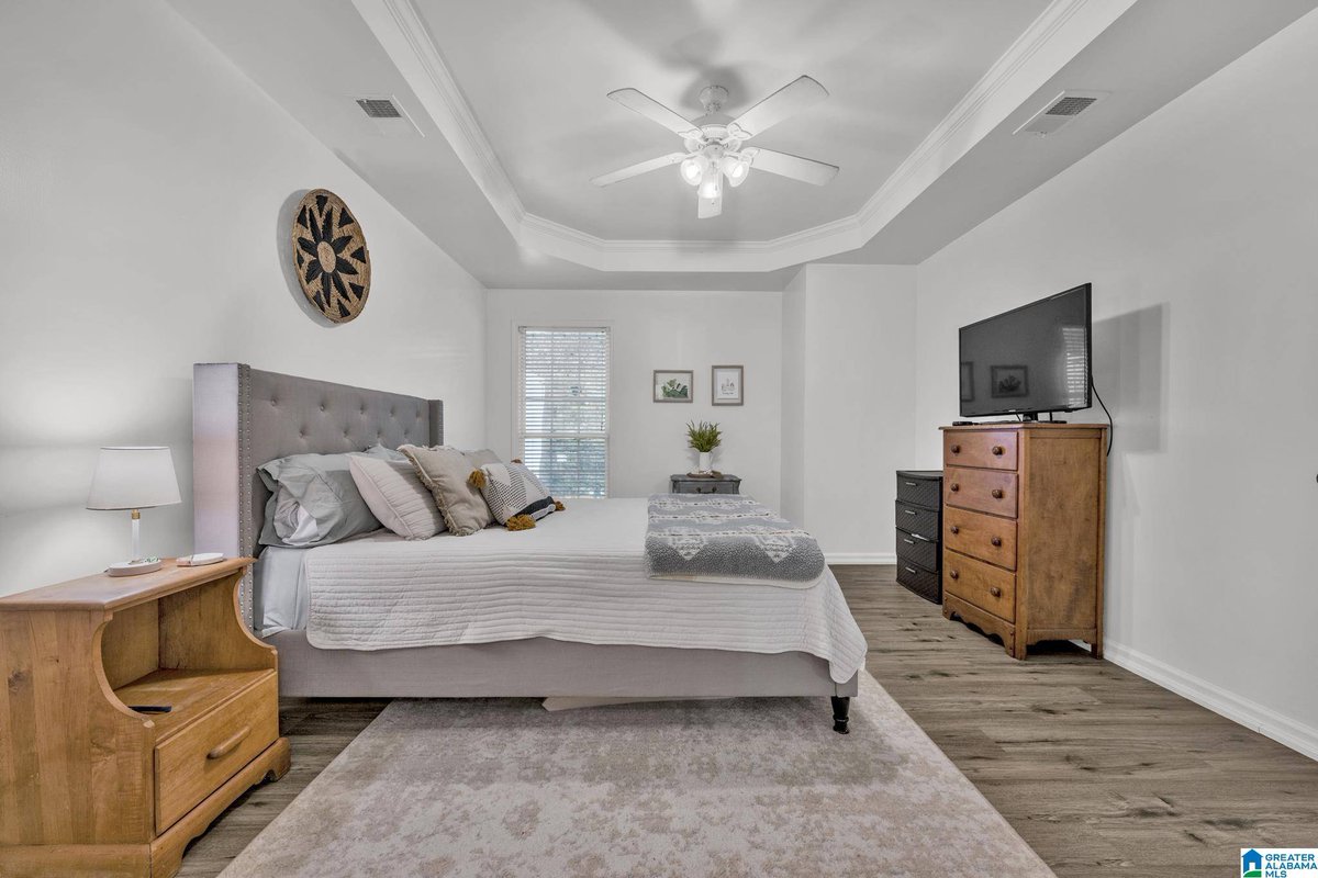 BrandonBridgmon's tweet photo. 192 ROCKY RIDGE DRIVE, Helena, AL 35080 just hit the market!
Take a look at this awesome space: https://t.co/q8rFwGvHH2 https://t.co/tUGSaaLLXS