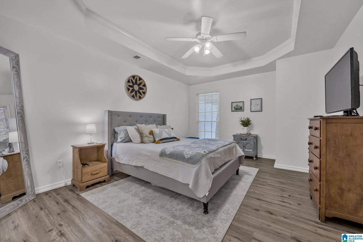 BrandonBridgmon's tweet photo. 192 ROCKY RIDGE DRIVE, Helena, AL 35080 just hit the market!
Take a look at this awesome space: https://t.co/q8rFwGvHH2 https://t.co/tUGSaaLLXS