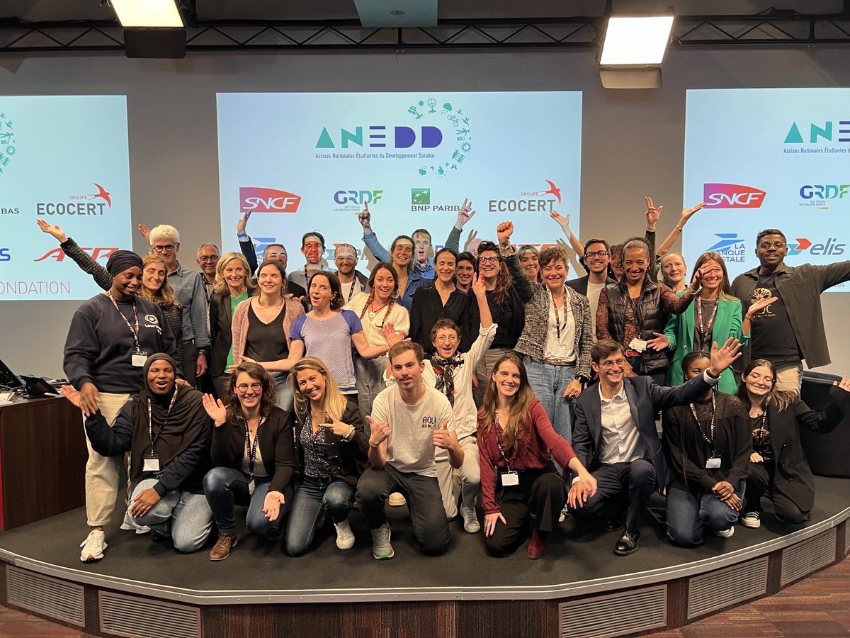 JrmFontaine's tweet photo. ✅ #ANEDD23
Bravo aux étudiants de @tbs_education pour l’organisation des Assises Nationales Etudiantes du Développement Durable 👏
Nous sommes fiers d’avoir participé et échanger autour des enjeux de #mobilité durable
@SNCFVoyageurs @lio_train_sncf @Occitanie https://t.co/JJ5B3KUXBP