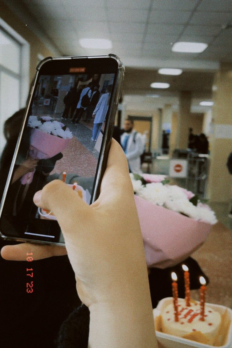 xenseas's tweet photo. 18-летие прошло в окружении самых любимых людей, и самых теплых поздравлений от всех https://t.co/FNXWaEk4ly