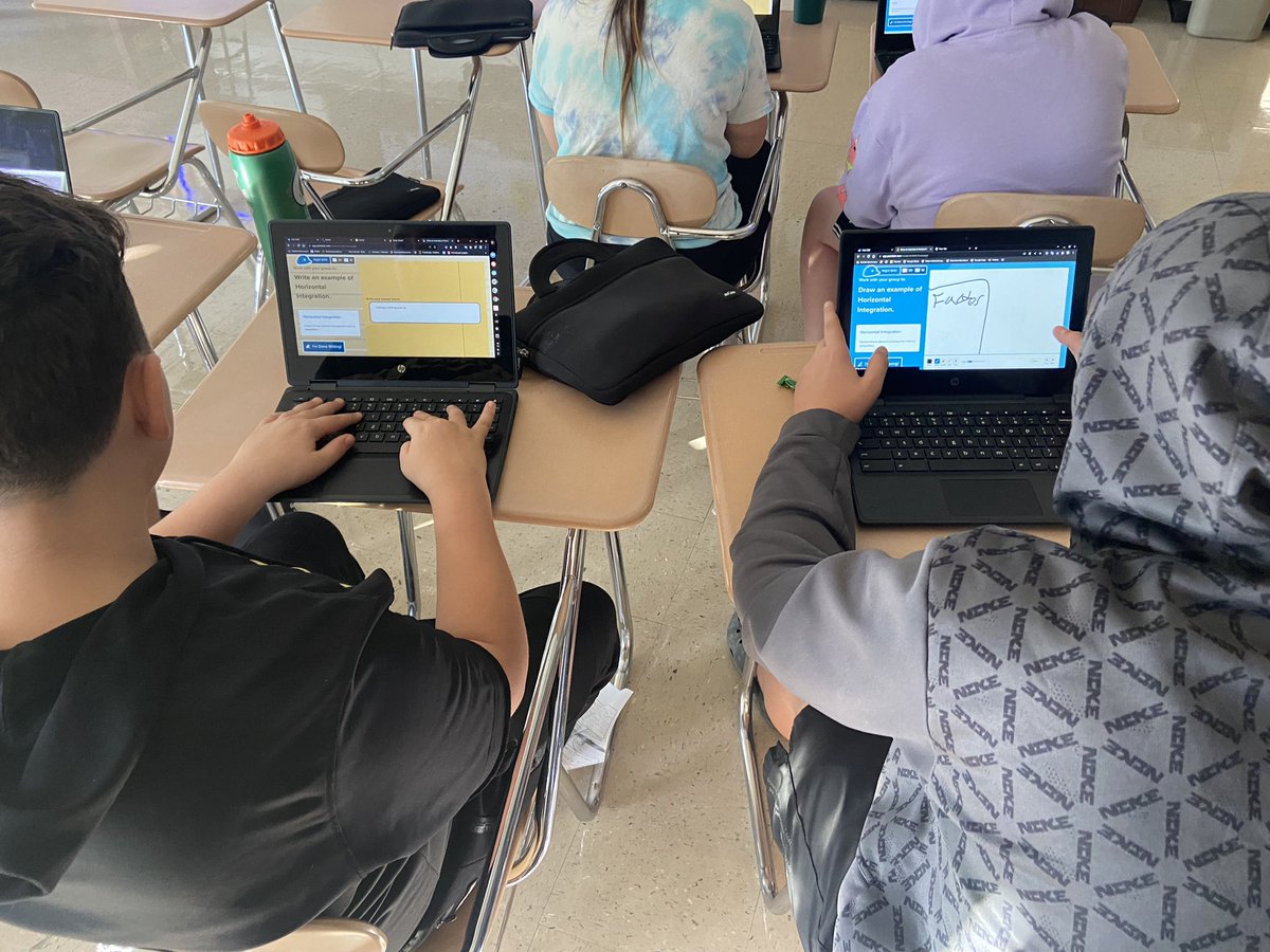 mr_chatley's tweet photo. We love incorporating #FlashcardFactory and @PearDeck into our Social Studies review classes here at York CSD! 🍐 @LindseyMPeet https://t.co/MlupZq7Tta