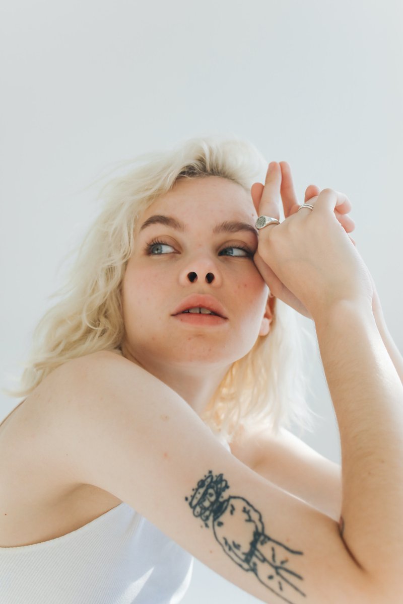 I do sports, study at university, I want to make money on my dream