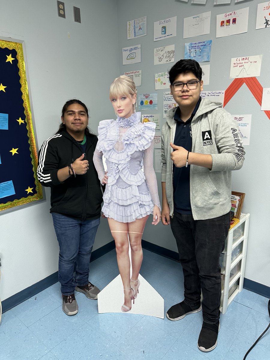 🎶Miss Medrano's class had a guest celebrity join them this week. Students participated in Taylor Swift themed stations. They worked on a rhetorical triangle and found the argument in a Taylor Swift song, made recyclable friendship bracelets, and ended with the 1989 Water Tok.