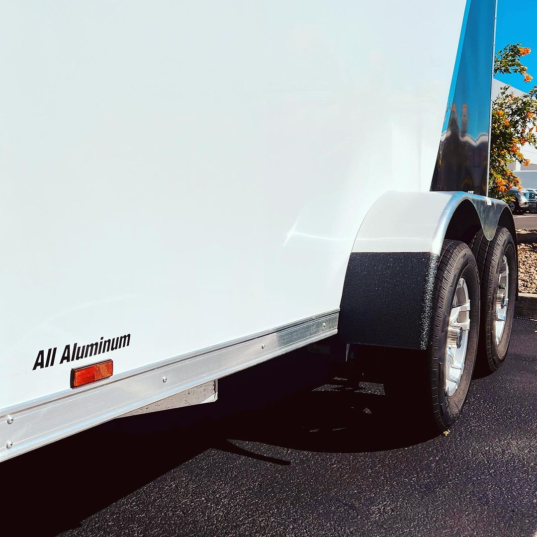 LINEXProtects's tweet photo. Upgrade your trailer with LINE-X! Our durable and dependable coatings keep your fenders looking great, no matter what the road throws at them.
๐ธ: @4TheTruck
#LINEXprotects #ProtectiveCoatings #TrailerUpgrades https://t.co/rZJ74W69pt