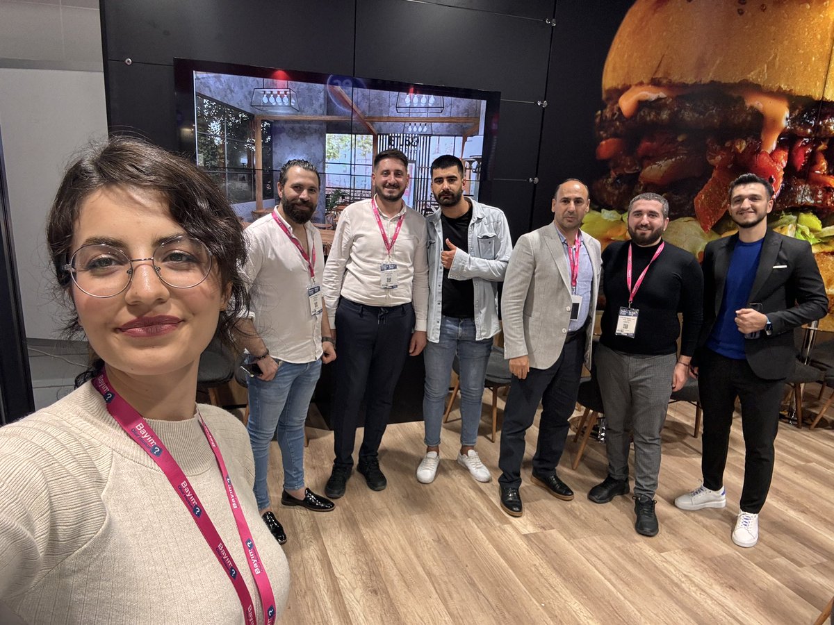 <a href="/baltaburger/">baltaburger</a> Olarak Fuarın 2.Günü bitti. 
3 yeni şube anlaşması yapıldı. Tebrikler ekip.