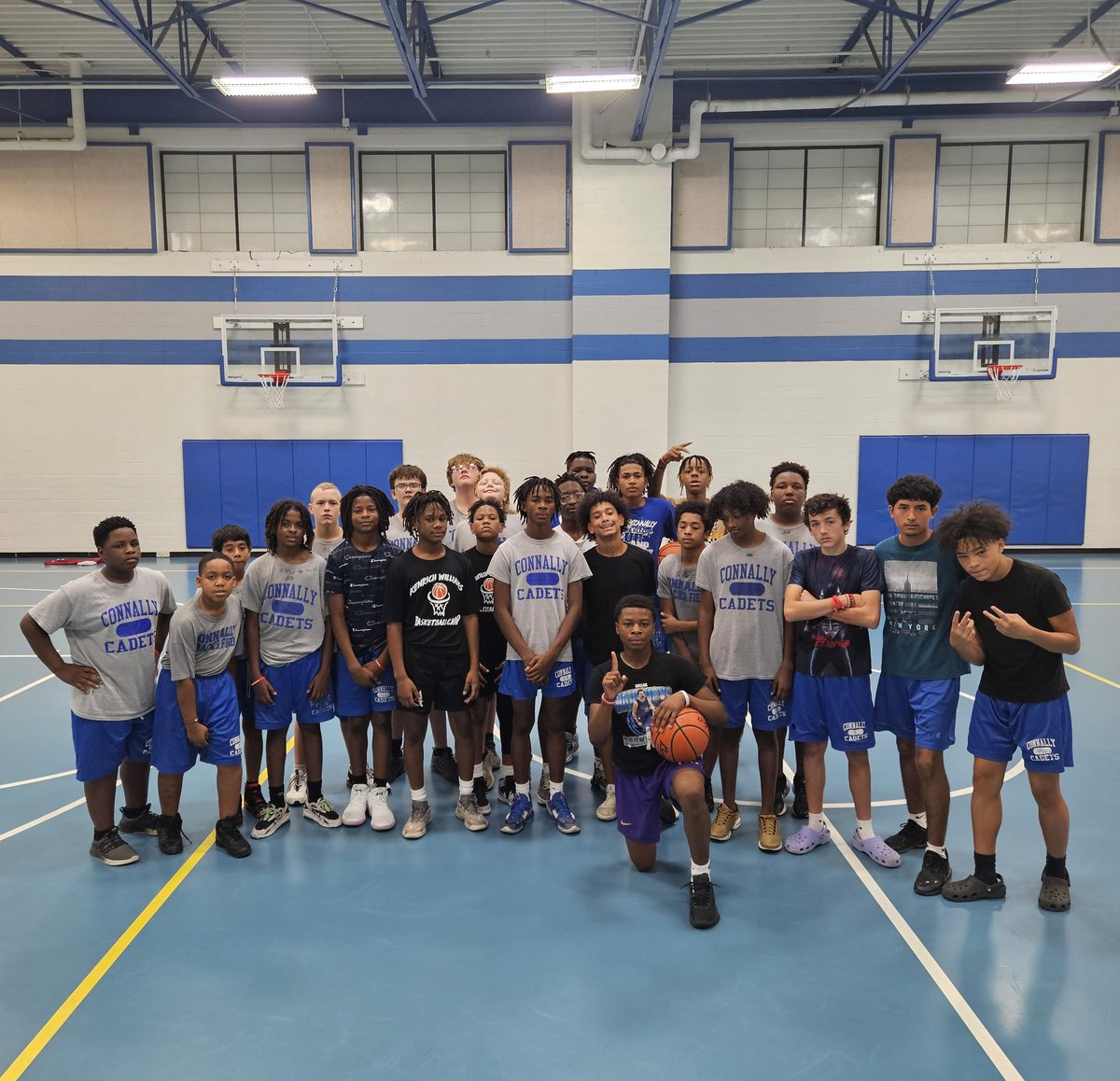 TheColtSmith's tweet photo. FCA - 7th vs 8th Grade Basketball Game. #FCA #InAllThings https://t.co/eVPjBAoxN3