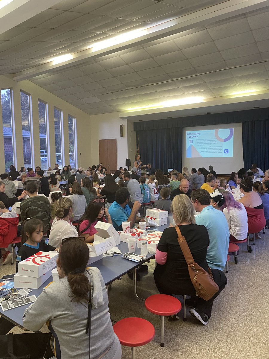 Mr_MooreBME's tweet photo. We a had a great turnout yesterday for Curriculum Night! Families learned more about SEL strategies, EBooks, and participated in engaging activities that students can do at home! Thank you @ChickfilA for dinner! @SouthernElemGCS #FamilyEngagement #BridgingTheGap #TheSouthernWay https://t.co/rkDsOvTD7X