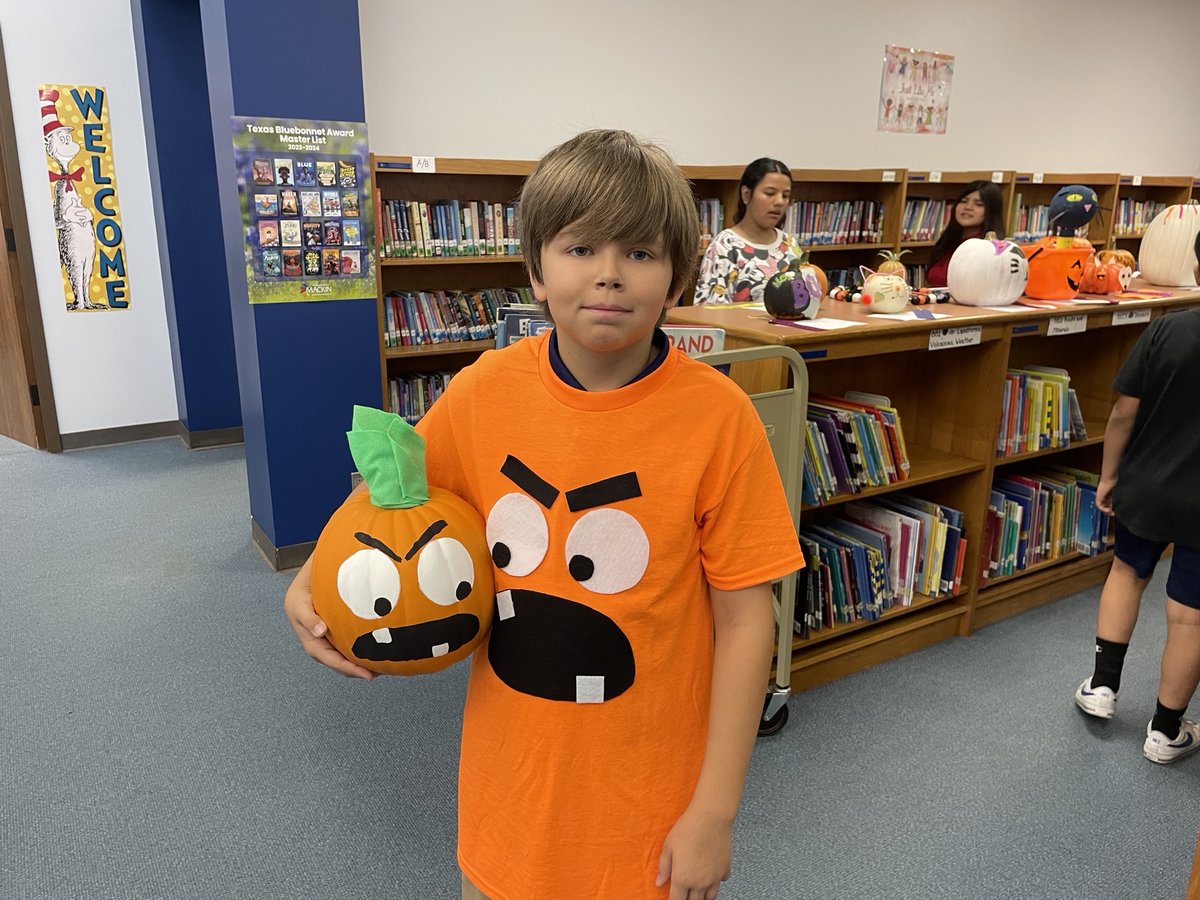 WoodviewLibrary tweet media