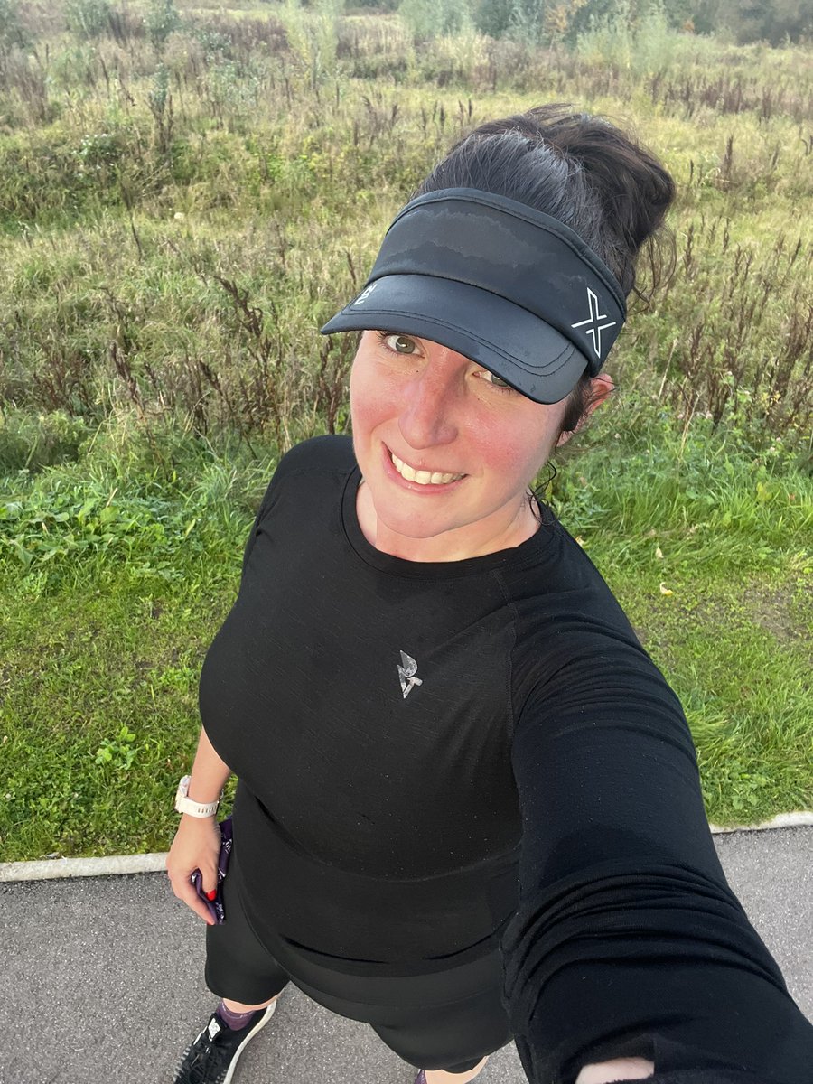 Froday 6 Miles in the bag, almost at the end of week 1/25 Marathon Training 

Now though it’s a 6 day countdown to 40 so the celebrations begin tonight 🥂 

#thisis40 #marathontraining #thisgirlcan #alwayssmiling #choosehappy