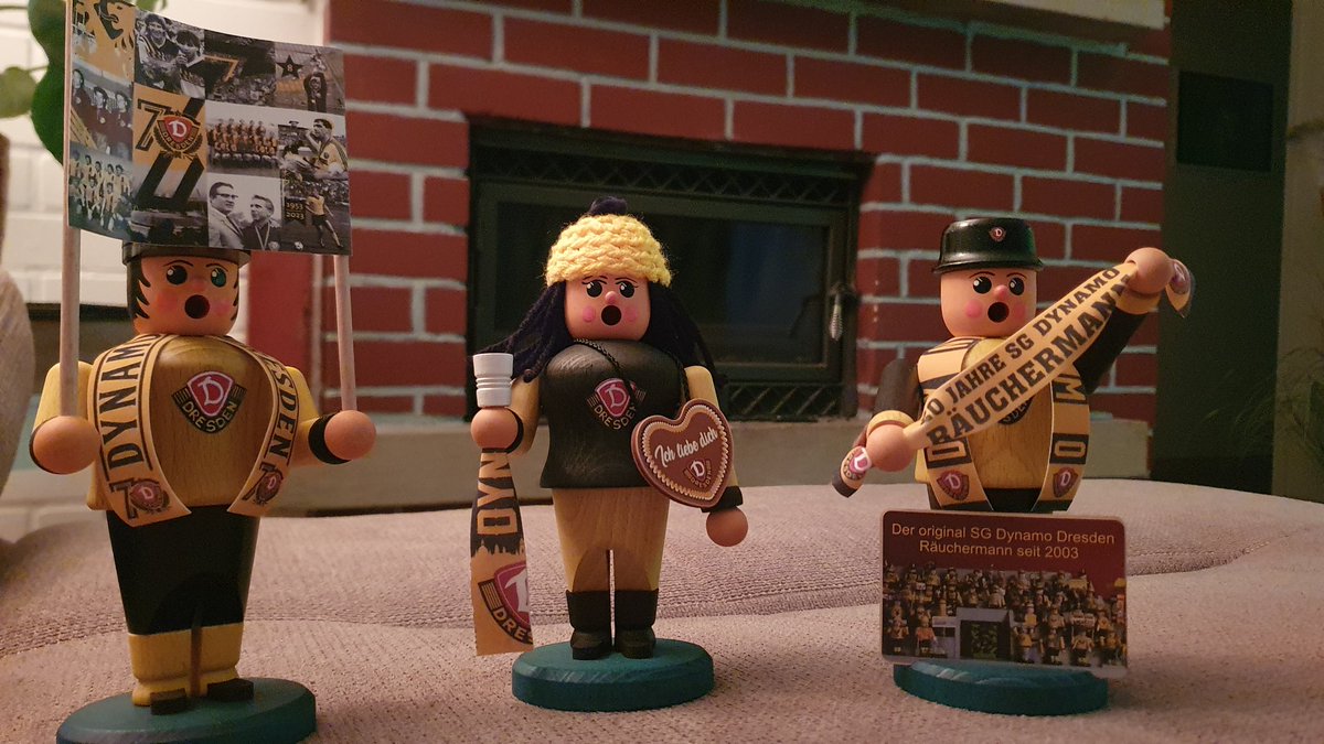 Die Neuzugänge sind da, möge der Advent beginnen 💪🖤💛
Allen ein Dynamisches Wochenende gewünscht. 
FORZA DYNAMO  #sgd1953