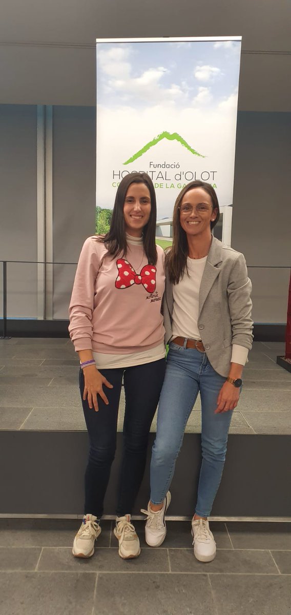 iasgirona's tweet photo. 🏆👏👏Moltes felicitats a l'Esther Carreras i Cristina, Taberner, professionals de l'#UCI de l'Hospital Santa Caterina, pel 2on premi a la comunicació "La mirada de les TCAI a la Unitat de Cures Intensives" de la jornada #TCAIOlot de l'@hospiolot. Enhorabona ‼️‼️ https://t.co/97i4TPfxlQ