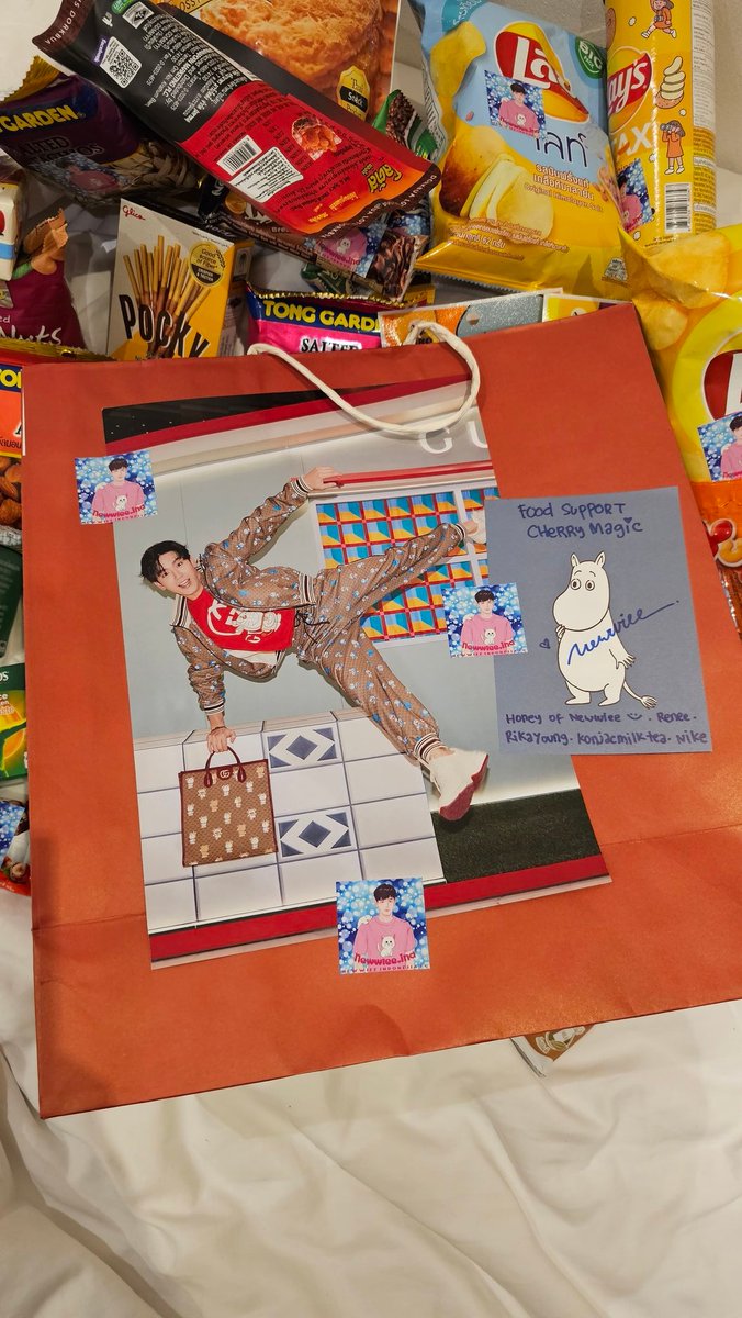 Newwiee_Ina's tweet photo. Today we send snacks for Food Support #CheeryMagicTH to our lovely #Newwiee Hope you enjoy it. 🩷🍒 @new_thitipoom

Thanku for all your support. rikayoung konjacmilktea nike. 🥰 https://t.co/6wPXXv7Foq
