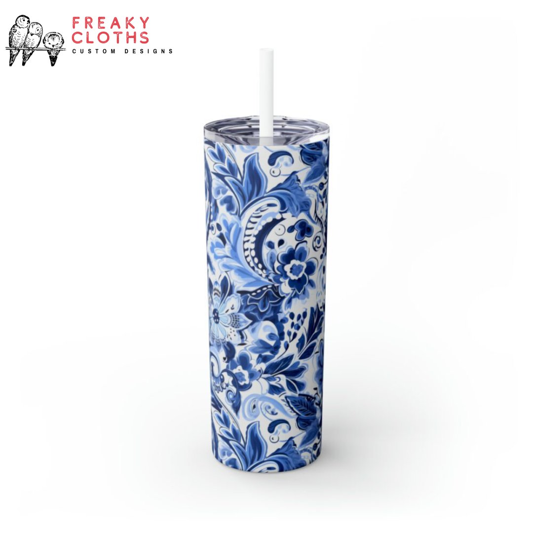 🌀✨ JUST DROPPED! Dive into elegance with our Blue &amp; White Paisley Skinny Tumbler. Perfect for stylish sips on-the-go! Stay refreshed &amp; eco-chic. 🍹💙

🔗 freakycloths.com/product/blue-w…

#PaisleyPerfection #SipInStyle #EcoChic #NewArrivals