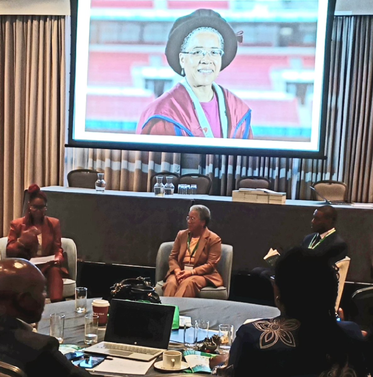MANSAG_uk's tweet photo. @Chikwe_I @WHO @gubby_ayida @MyiClinic @SesoGlobal Listening to Dame Elizabeth Anionwu. Stories for a lifetime... #DreamsFromMyMother #mansag2023 https://t.co/rbh5fgyIHQ